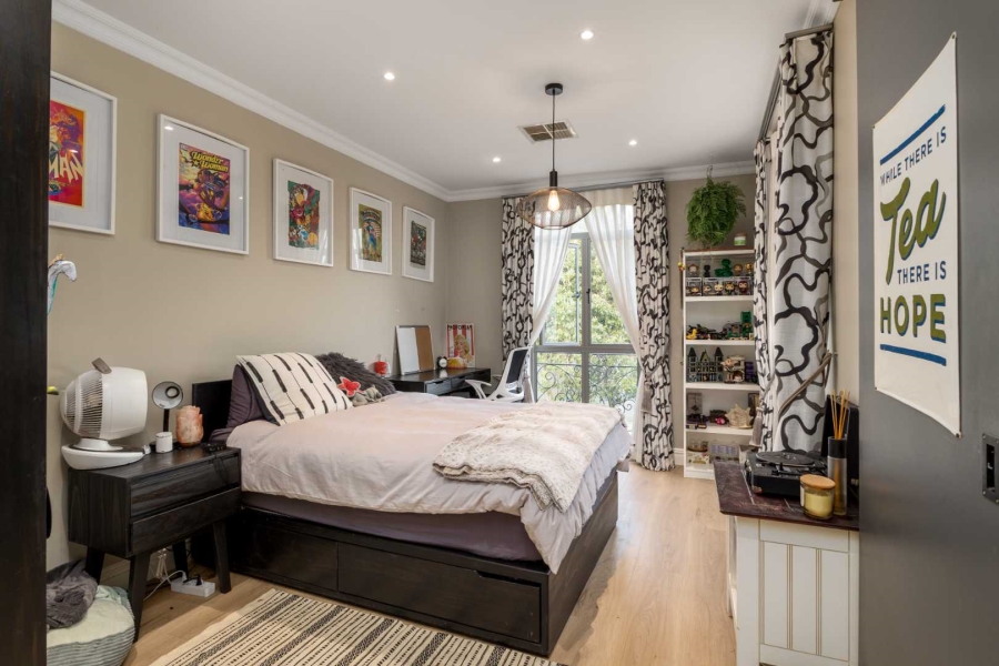 5 Bedroom Property for Sale in Val De Vie Estate Western Cape